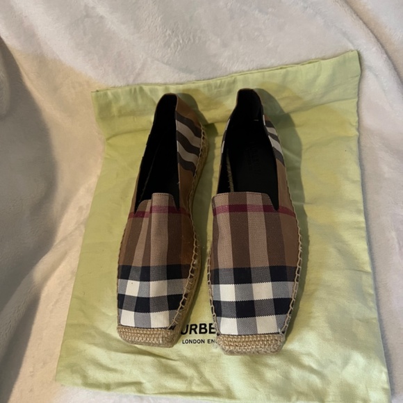 Burberry Espadrilles - Picture 3 of 4